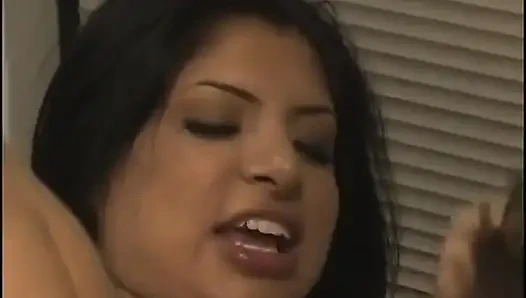 Sativa Rose taze döl seviyor