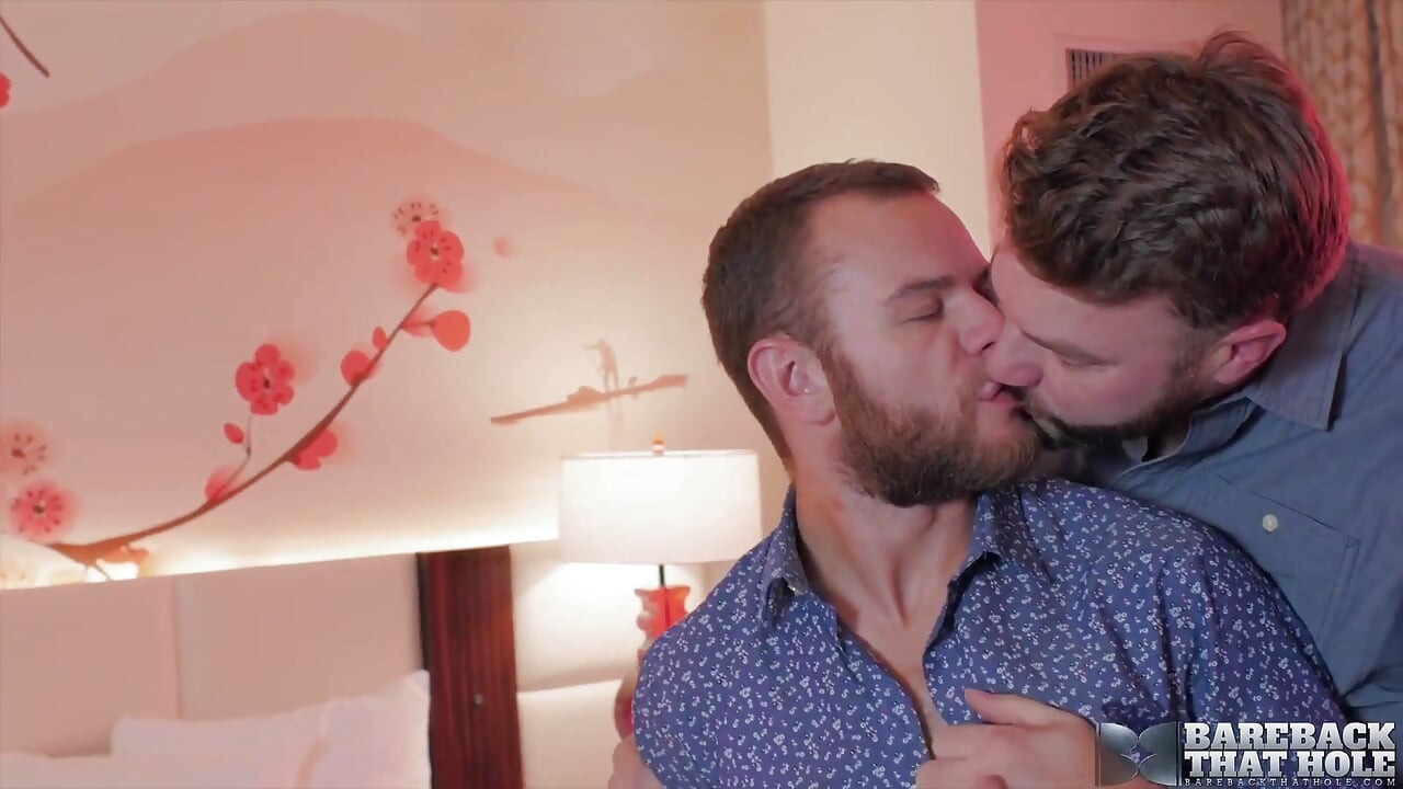 Barebackthathole Brutus Hitchcock and Parker Allen Having an Intense Bareback Session