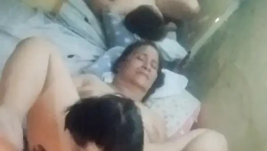 Zaman geldiğinde ilişki her zaman sikişiyor