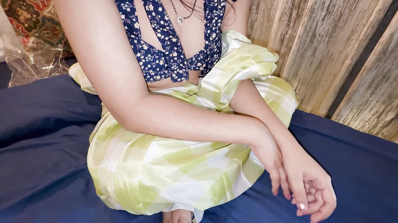 Bhabhi เกลี้ยกล่อมการหย่าร้างและเย็ดฮาร์ดคอร์ของเธอ