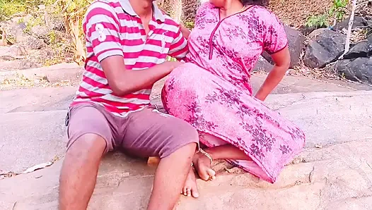 Хардкорный трах мачехи дези и Пасынка по джунглям. Телугу грязные разговоры.