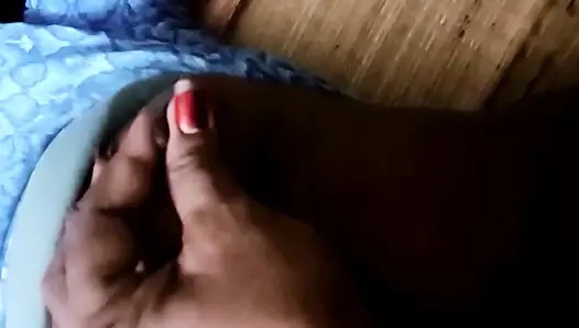 Renu renu istri tamil india diam-diam ngentot sama ayah mertuanya sendiri: seks anal posisi misionaris sampai toketnya gondal-gandul! Renuraj