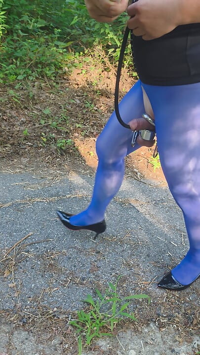 pantyhose peehole