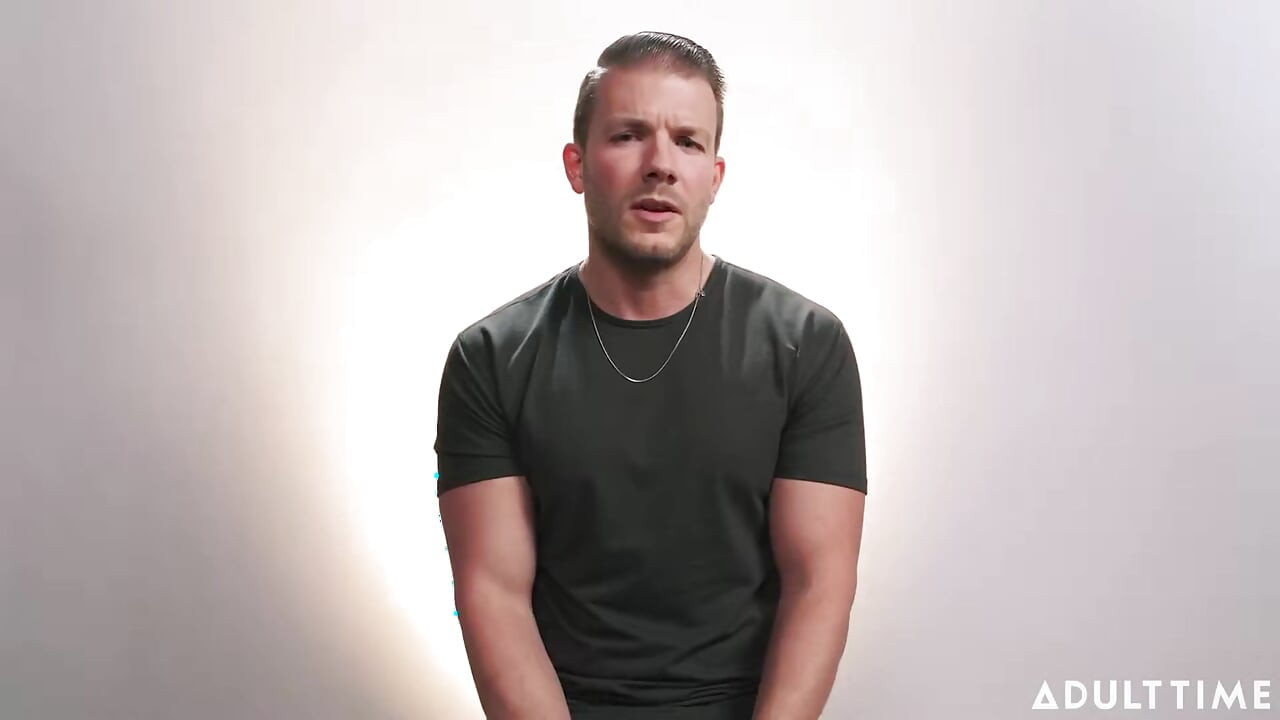 Codey Steele porno ve zevk için mormonluğu terk etti! | yıldızı röportajı | Adult Time