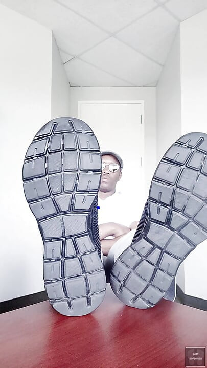 Male soles in the office (5) (2026)