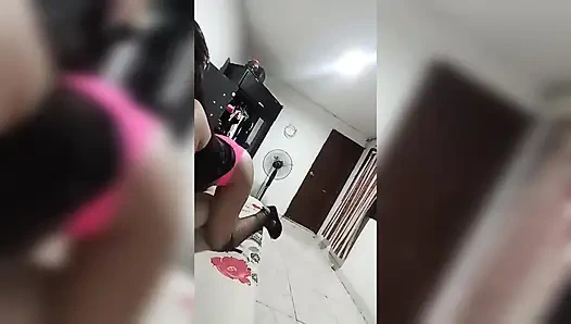 This Sexy Brunette Whore Comes to Me and I Put My Whole Dick Very Rich in Her