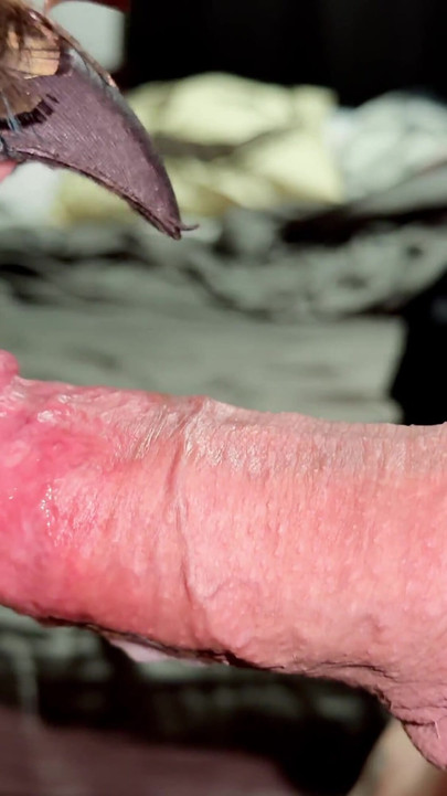 ¡PODEROSO ORGASMO mientras ella SIGUE CHUPANDO! Desordenado DESPUÉS LEFA Mamada | Clip 1