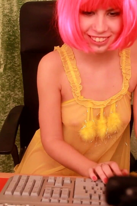 Colored hair teen masturbation