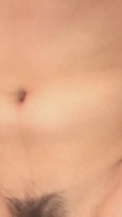 Sad je ovo super seksi, nakon što vibrator svrši, htio sam se pravilno snaći