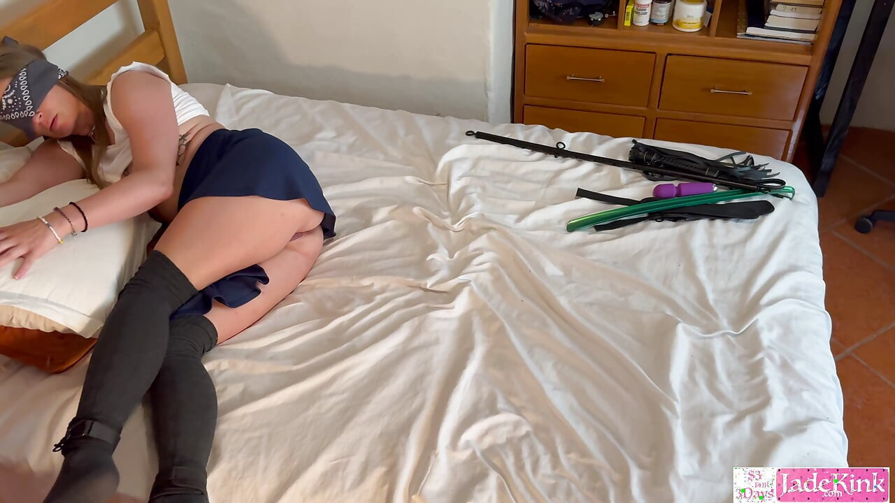 Perverted Man Blindfolds Her And Fucks While She Was High After Party