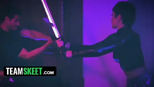 Cyberpunk Brooklyn Gray Cosplays a Futuristic Babe and Gets Creampied Hard