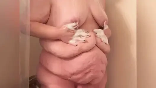 Мокрая и дикая