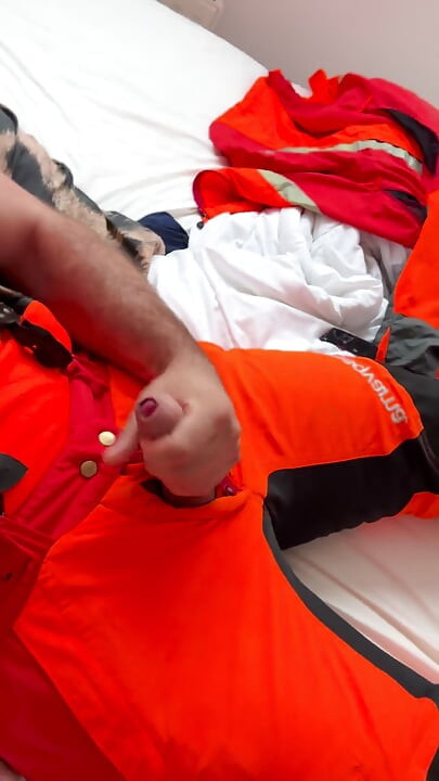 Lumberjack in Hivis Jerks His Huge Cock and Muscle Worship