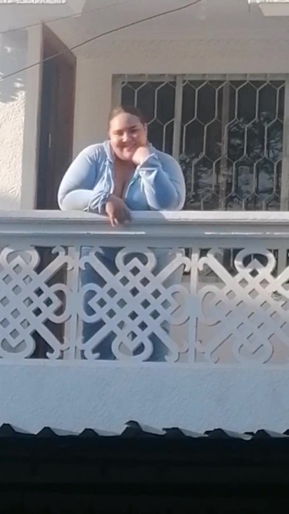 Showing my tits from the balcony!