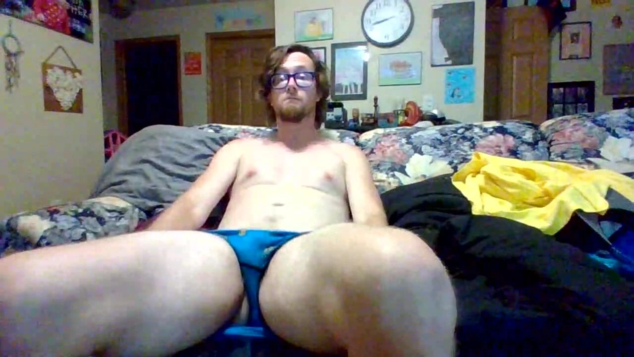 Hey hmu for more I’m stripping for u