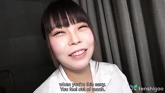 Mai Toda ofis üniformasıyla bizim için mastürbasyon yapıyor