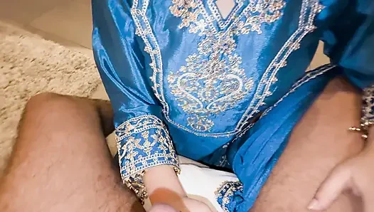 Stepmother had sex with her Muslim in doggy style