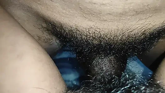 Gadis India habis-habisan... Memek sempit berair