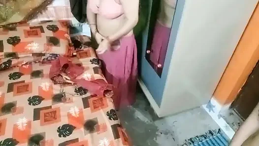 Bhabhi ne sara pani nikal diya.