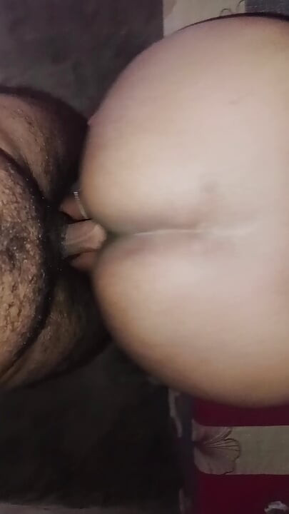 Big ass auntie enjoy sex doggy style