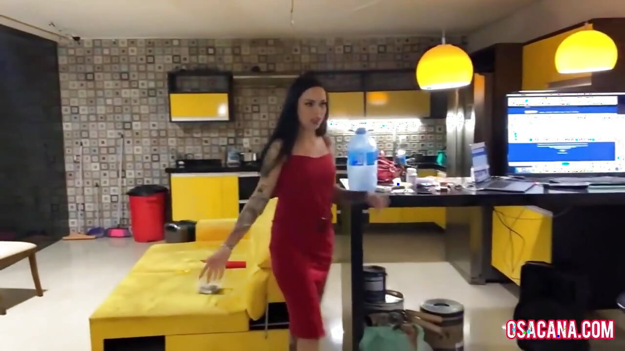 Holding in My Pee on Orders From the Boss