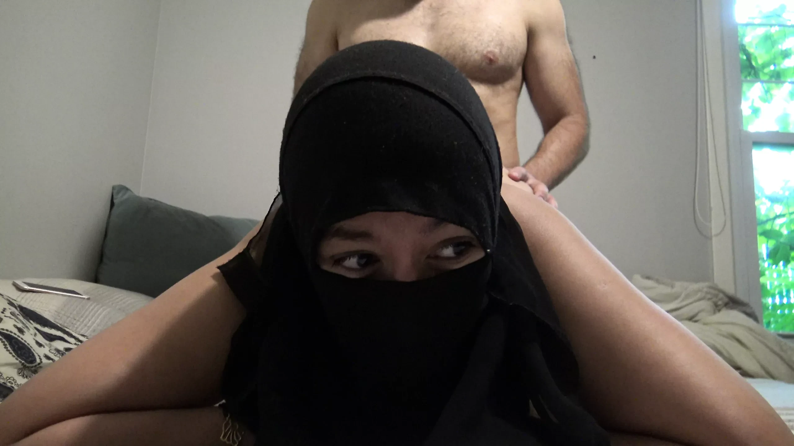 Arap kızın ilk anal anal seks (acı)