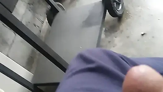 Motive bir şekilde uyandım