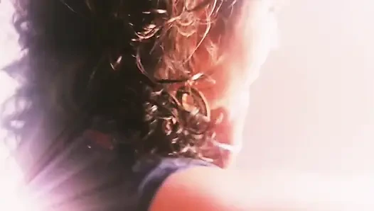 Kayınpederim oğlunun arkadaşlarının geldiğinde fırsat arayan biriydi