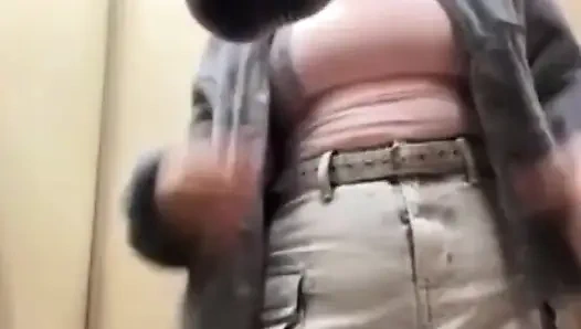 Anal ngentot ekstrem di kamar pas