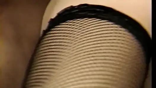 Грязной азиатской милфе нужно в реальном действии сравнить, какой хуй она предпочитает белый или черный