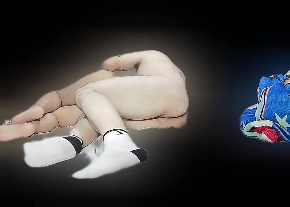 PUCHIS - ANAL AND VAGINAL PENETRATION FOR MATURE WOMEN.