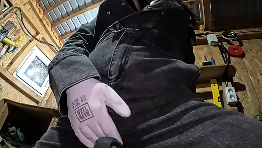 Orta yaşlı seksi kadın gırtlağına kadar alıyor ve mastürbasyonla azdırıyor - deve tırnağı, memeler ve döl oyunu