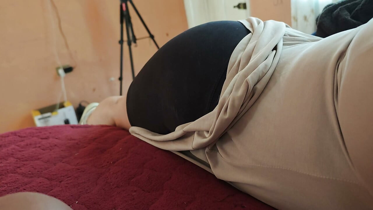Fuck Me All You Want, Now I'm Your Slut! I Have Sex with a Big Ass Businesswoman