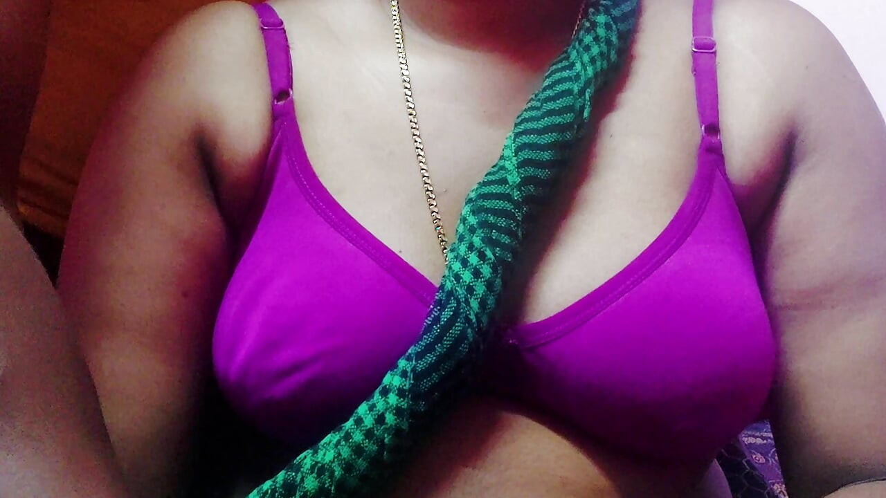 A Desi housewife mohini Bhabhi hardcore sex