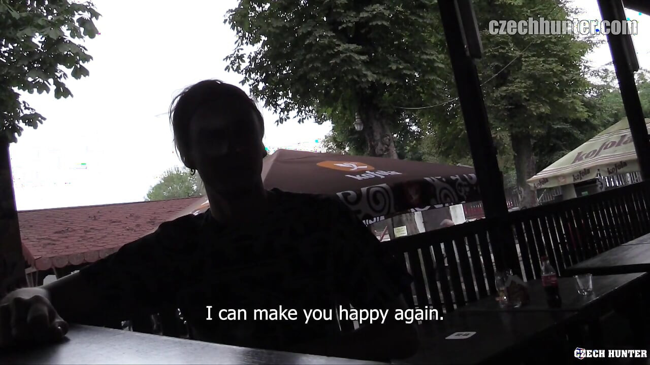Amateur Czech Hunter Seduces Young Waiter for a Bareback Sex Session Indoors