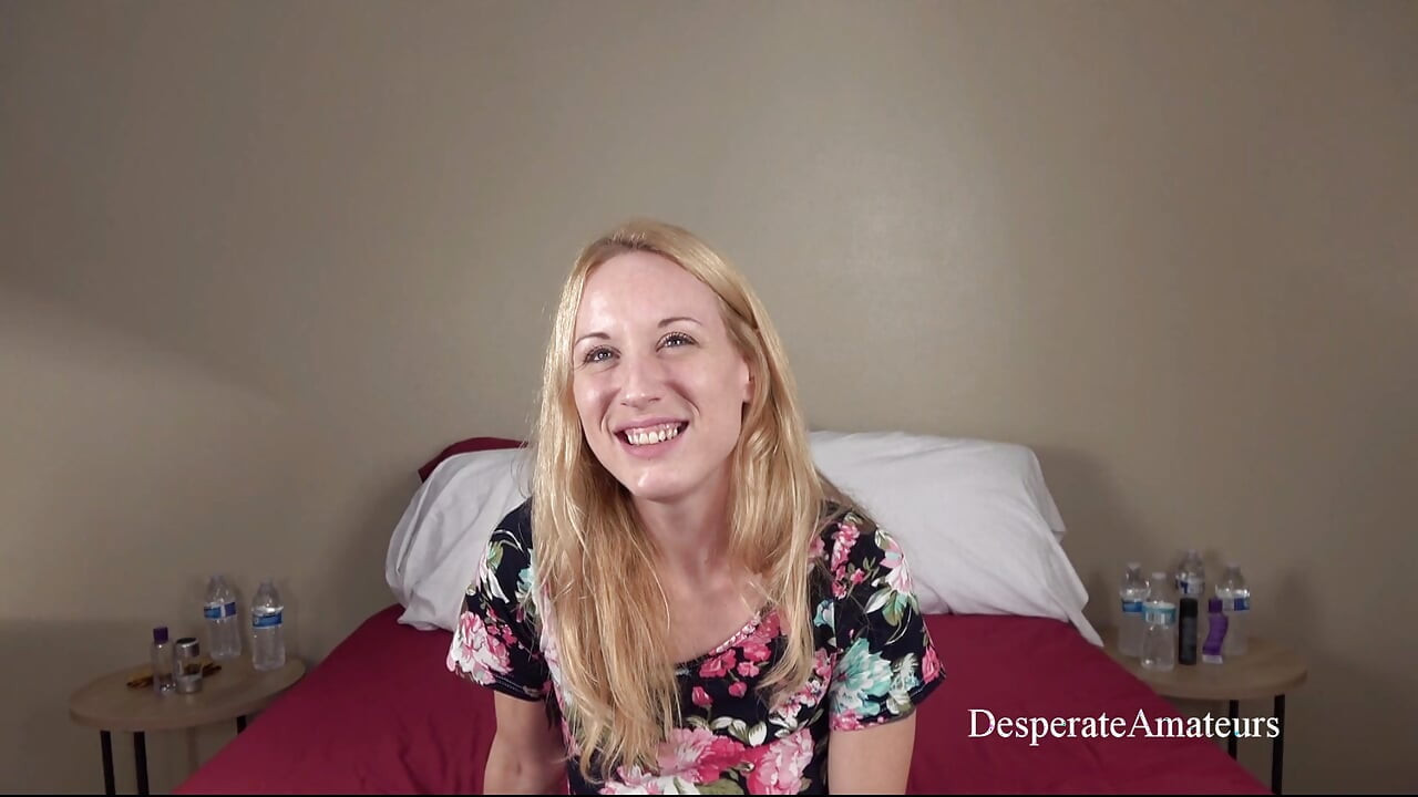 Desperate Amateurs Misty Gets Her Pussy Wrecked by Miles