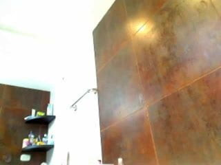 बस्टी लैटिना खेल