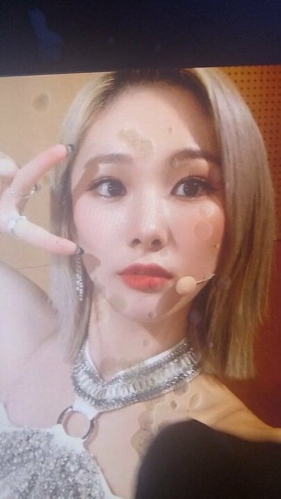 EVERGLOW Mia cum tribute