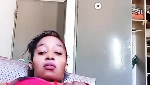 Keşke bana daha yakın olsan