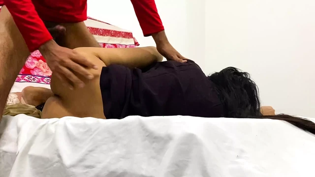 I went to my friend's widowed mother's house, seduced her, made her naked and fucked her big ass