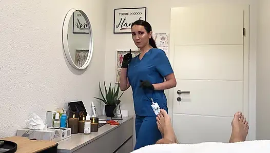 Er wird während der massage beim erwischt