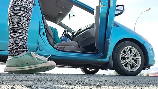 Nerdy Faery Goes Pee