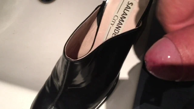 Fucking neighbor's black mules 2