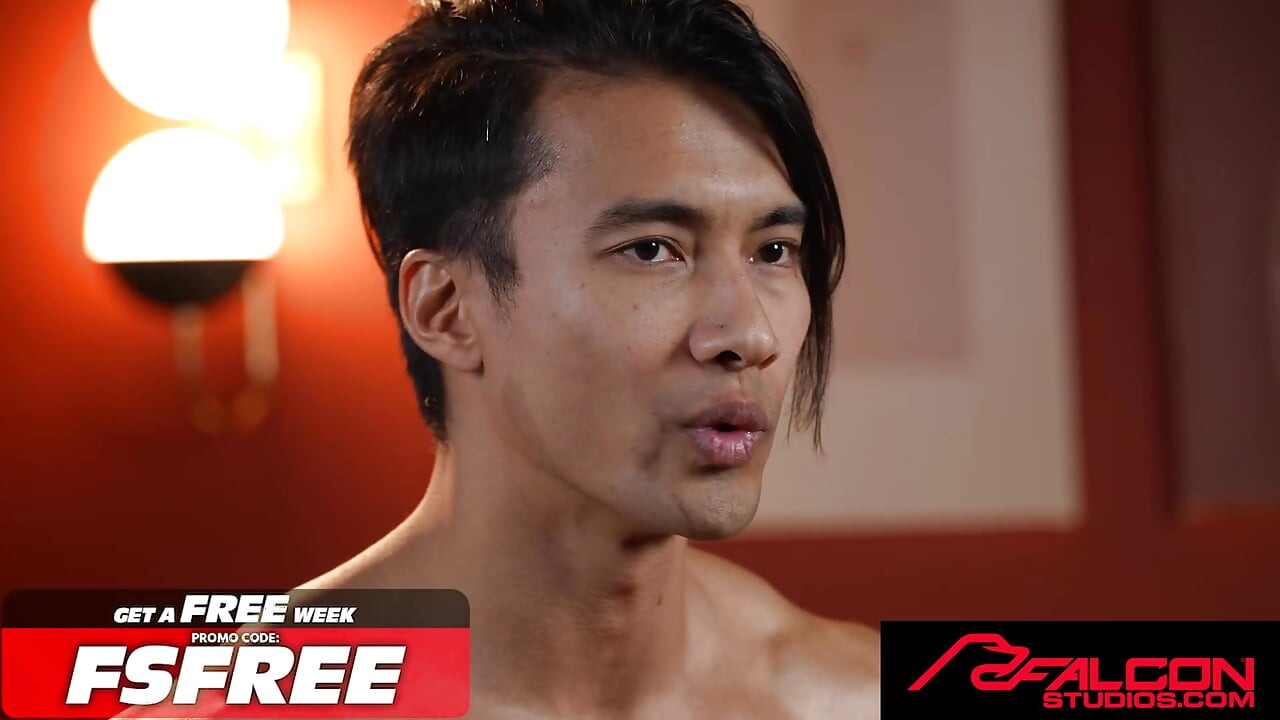 FALCON STUDIOS - Kroppsbygger Titus Lave Felger & Barbacks Asiatisk Jock Ken Ott