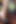 バレエフラットがぶら下がっている接写は、自然に遊ぶ