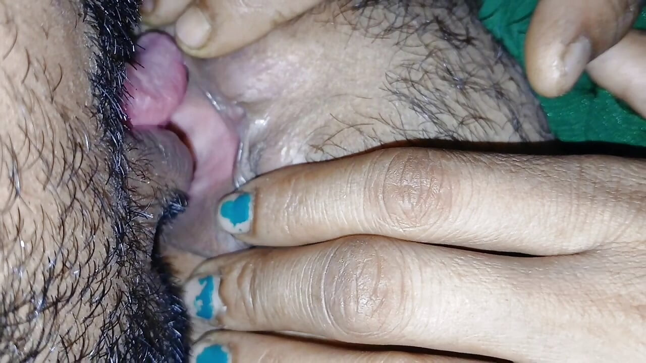 Bhabhi ki choot ko chata aj