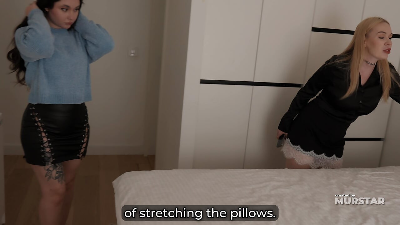 Oops... Step son accidentally cum in step mom after fucked her in shared bed at night in hotel room with Flexy Lover
