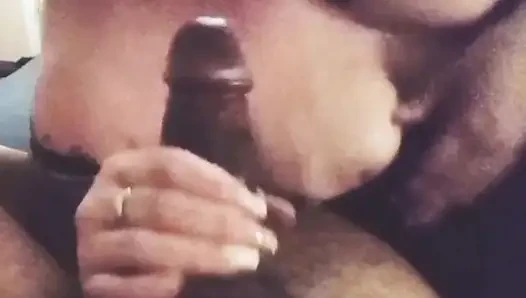 İri güzel kadın beni ırklararası emiyor