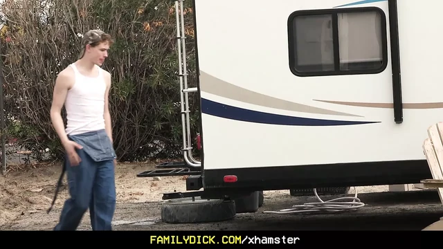 FamilyDick - Single Daddy Breeds Inexperienced Stepson
