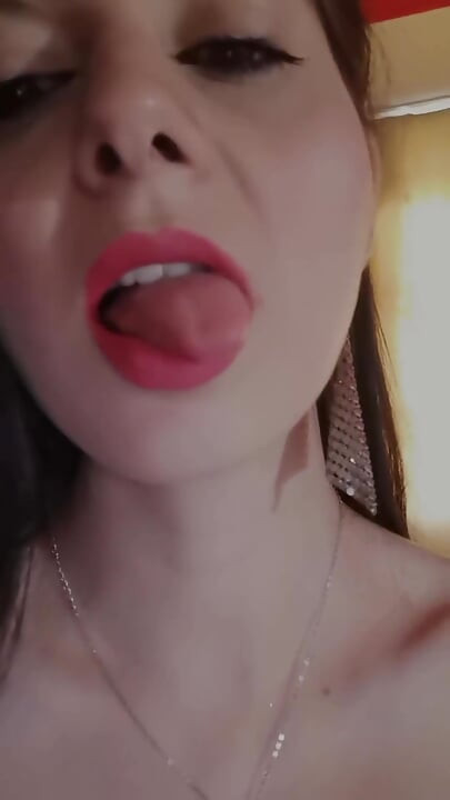 Sucking Didlo Spit on Tits